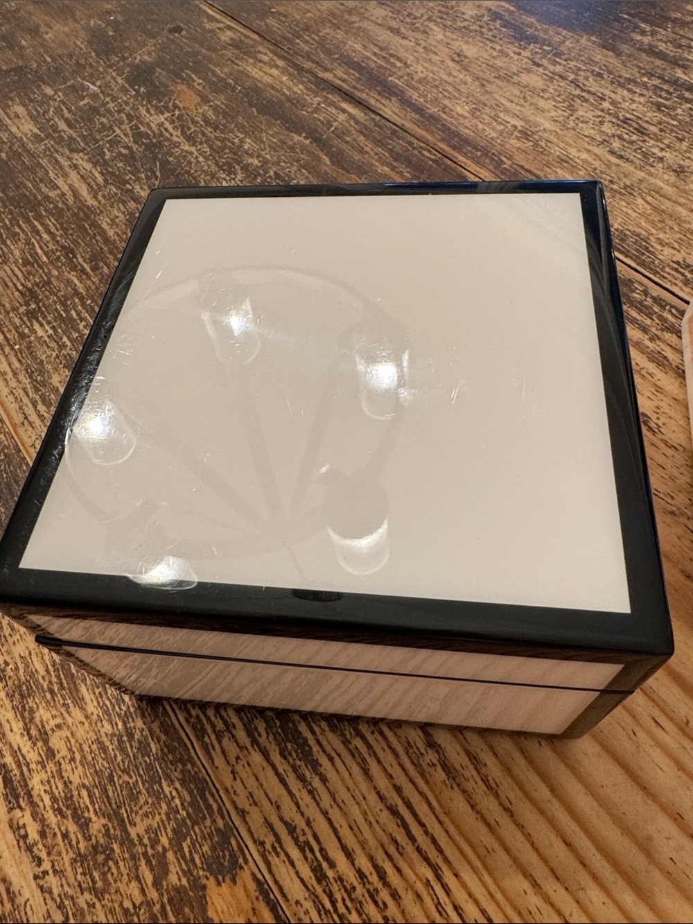 Pacific Connections Lacquer Small Square Box (White & Black) 5x5x3